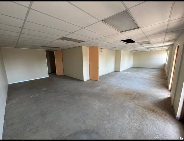 730M² BUSINESS CENTRE TO LET IN EASTGATE